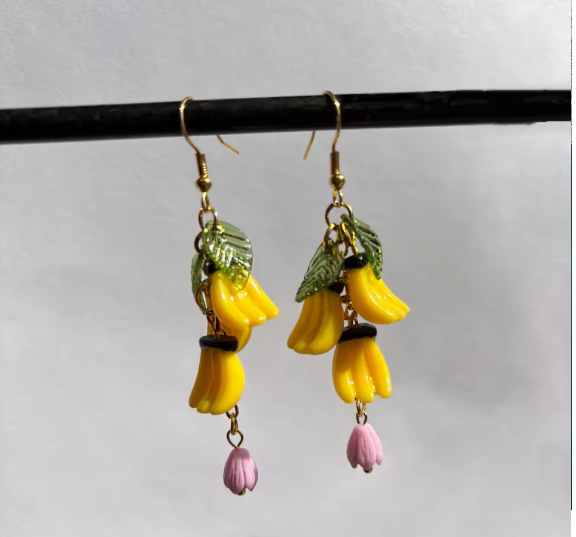 Pendientes largos de plátano